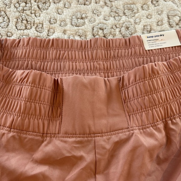 NWT Old Navy Plus Size Women's 4x Pink Shorts 4” - Picture 6 of 11